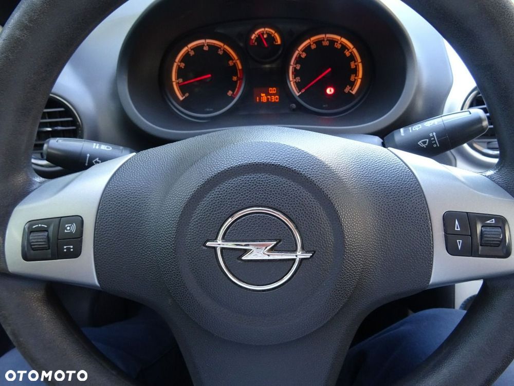 Opel Corsa - 11