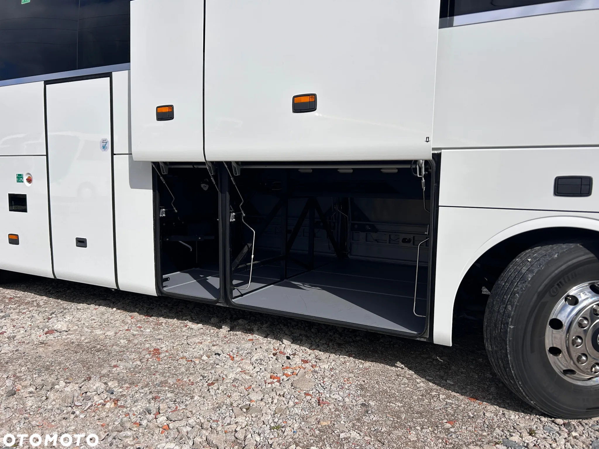 Mercedes-Benz Tourismo - 11