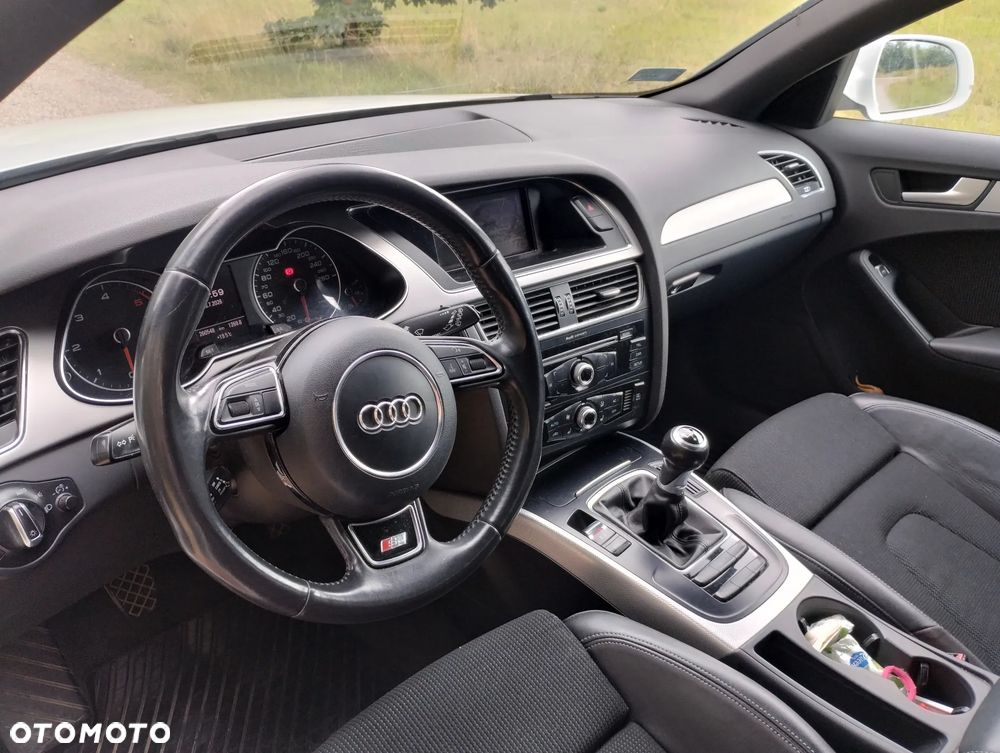 Audi A4 Avant 2.0 TDI e DPF S line Sportpaket - 15