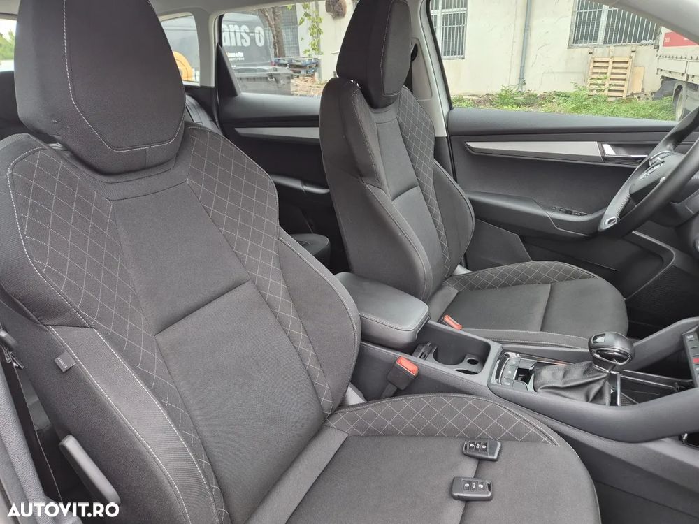 Skoda Karoq 2.0 TDI DSG Ambition - 33