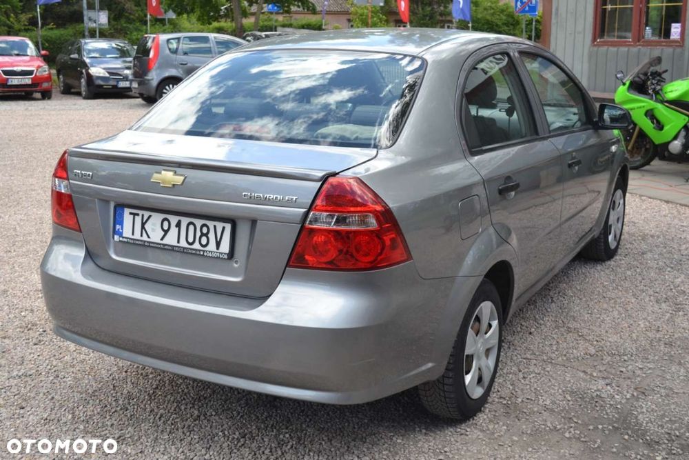 Chevrolet Aveo - 6