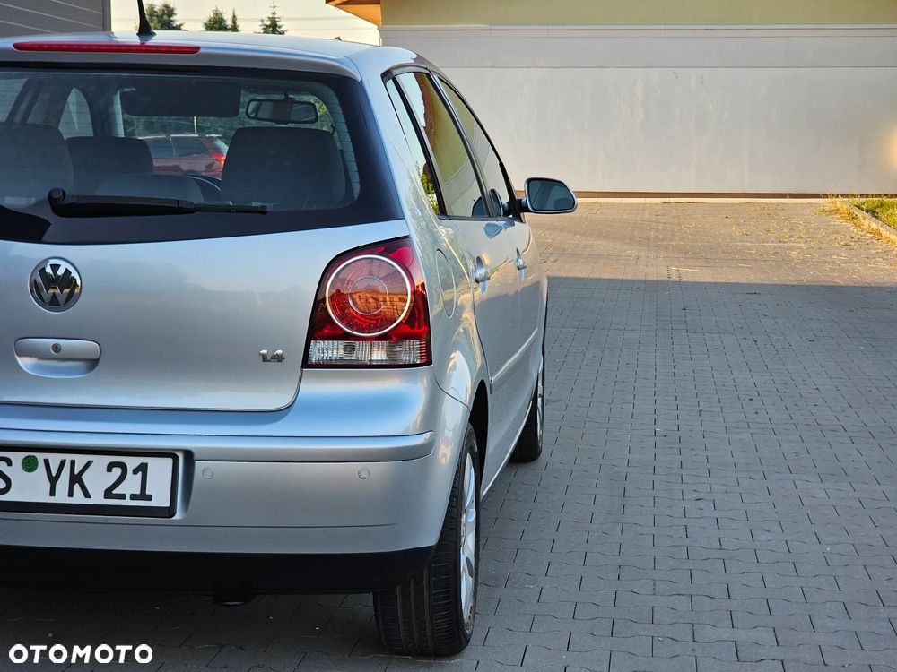 Volkswagen Polo 1.4 Highline - 16