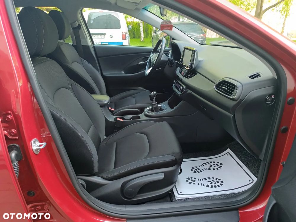 Hyundai i30 blue Kombi 1.6 CRDi Style - 33