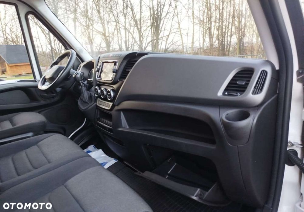 Iveco Daily 35S18 - 22