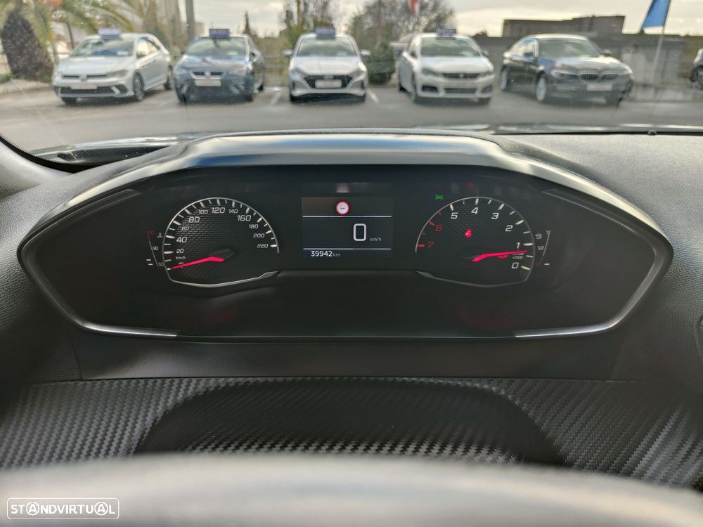 Peugeot 2008 1.2 PureTech Active Pack - 44