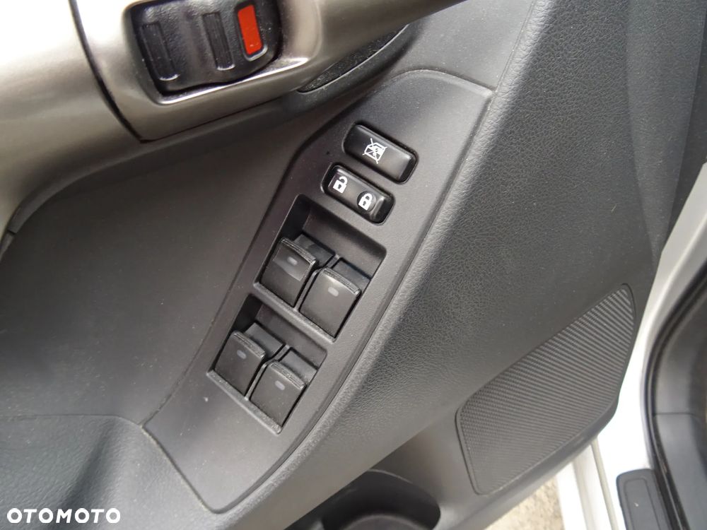 Toyota Verso 1.8 Prestige EU5 - 13