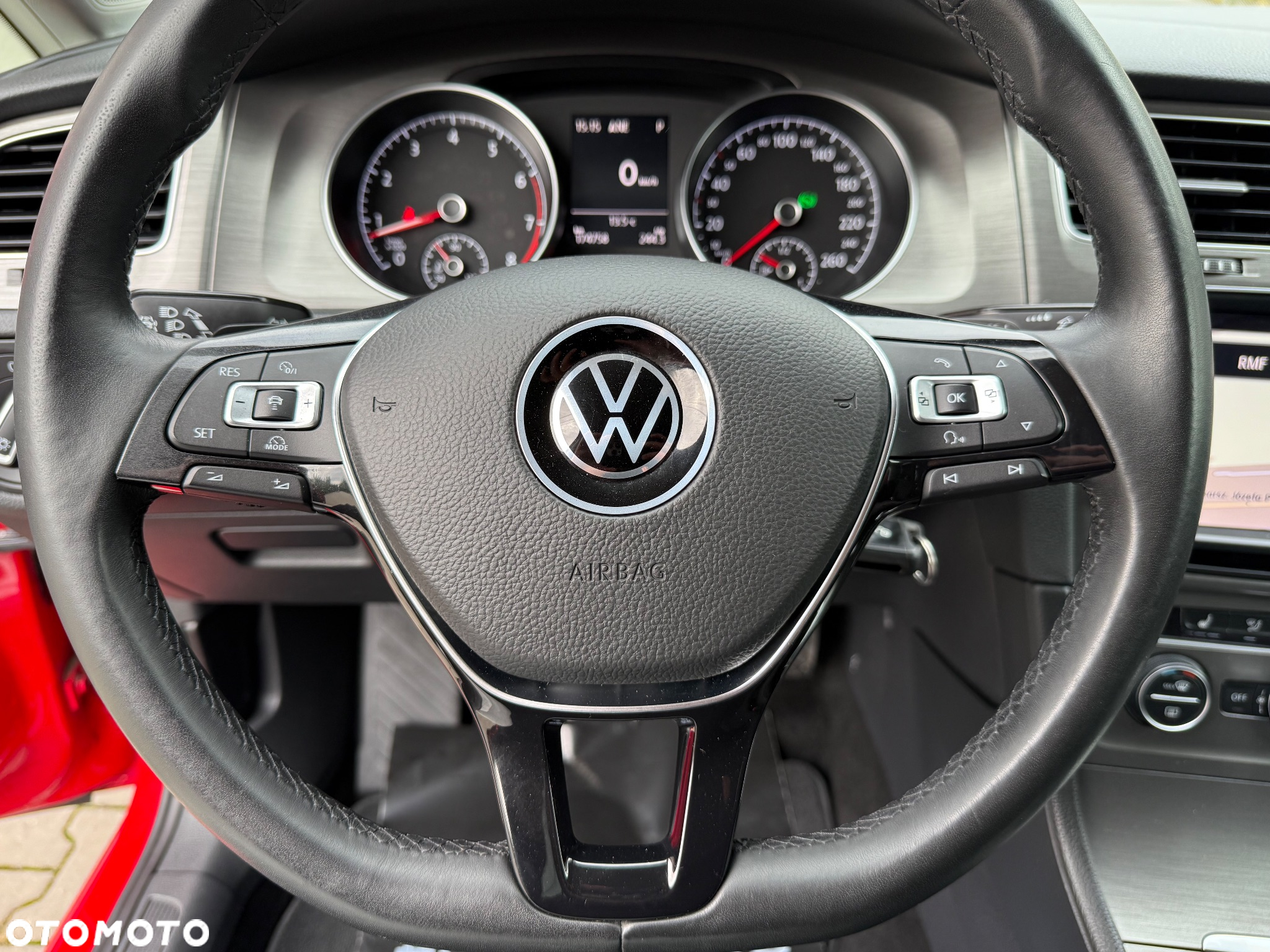Volkswagen Golf VII 1.4 TSI BMT Comfortline DSG - 28