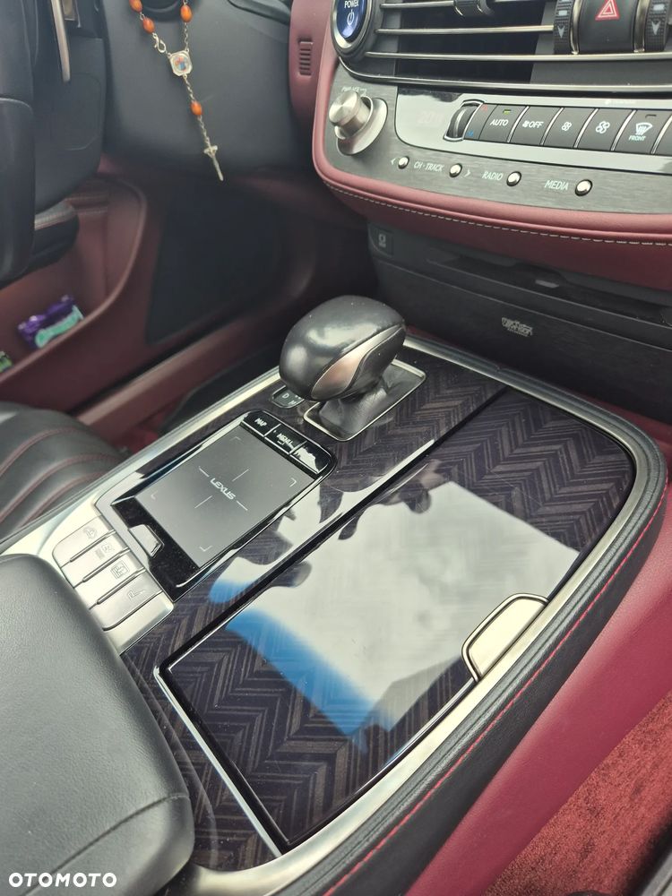 Lexus LS 500h Omotenashi AWD - 30