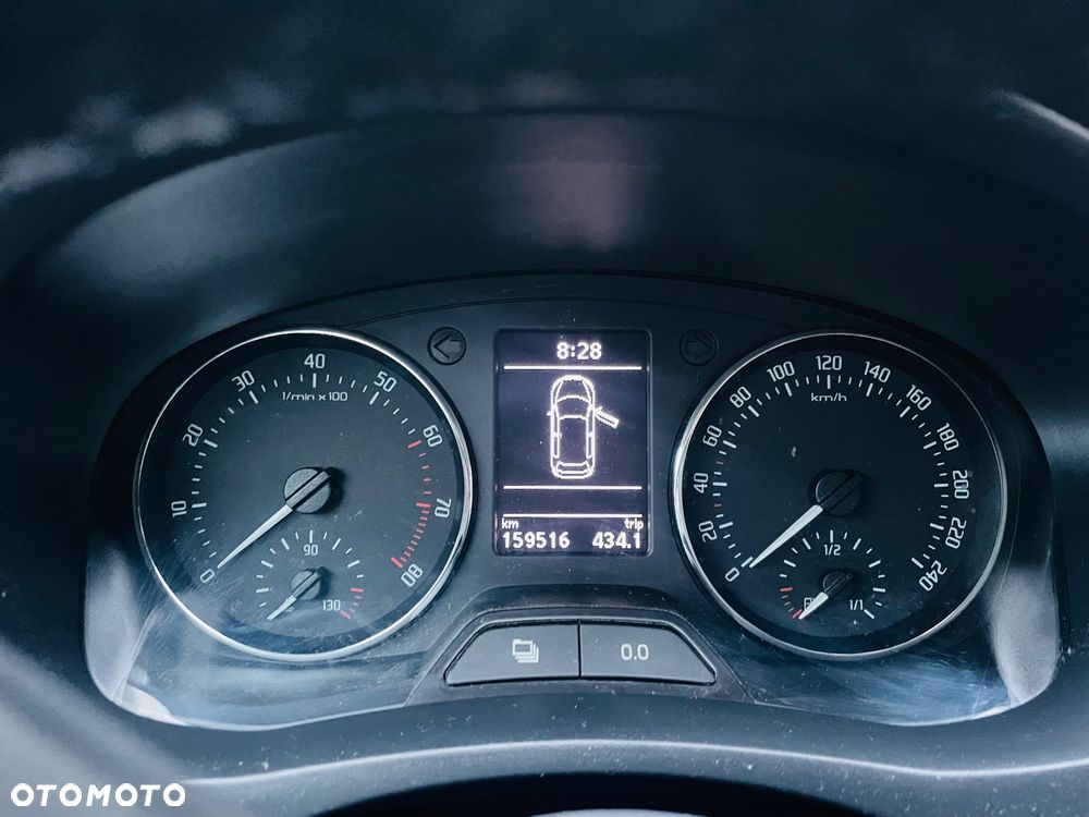 Skoda Roomster 1.2 TSI Elegance PLUS EDITION - 9