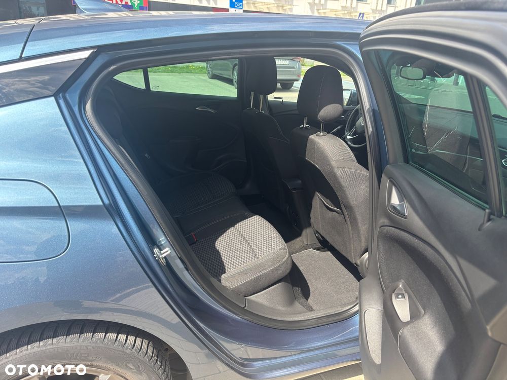 Opel Astra 1.4 T Dynamic - 12