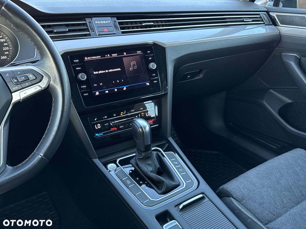 Volkswagen Passat 1.5 TSI EVO Business DSG - 21