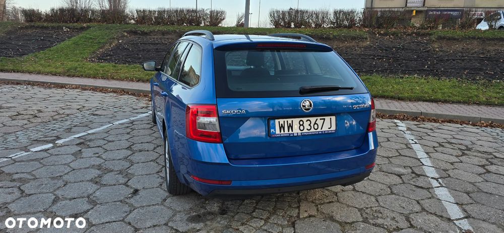 Skoda Octavia 1.6 TDI Ambition - 11