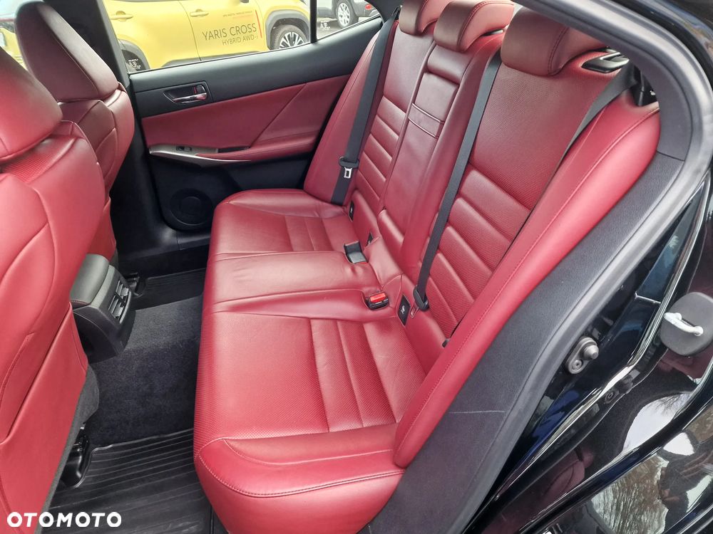 Lexus IS 200t F Impression - 5