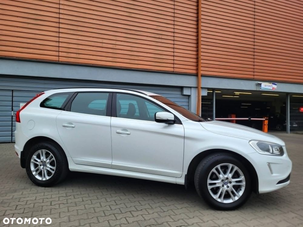 Volvo XC 60 D4 Geartronic Momentum - 20