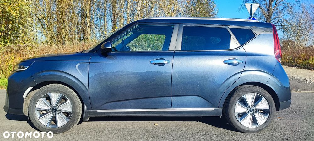 Kia Soul 64kWh L - 4