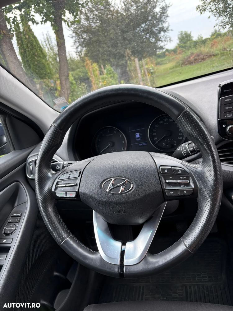 Hyundai i30 1.0 T-GDI 120CP 5DR M/T Highway - 10