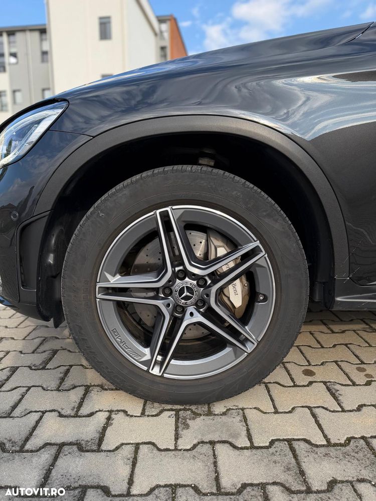 Mercedes-Benz GLC Coupe 300 e 4MATIC - 24