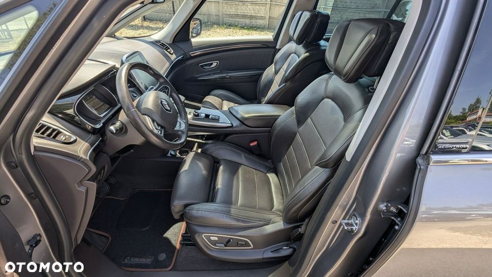 Renault Espace 1.6 dCi Energy Initiale Paris EDC 7os - 15
