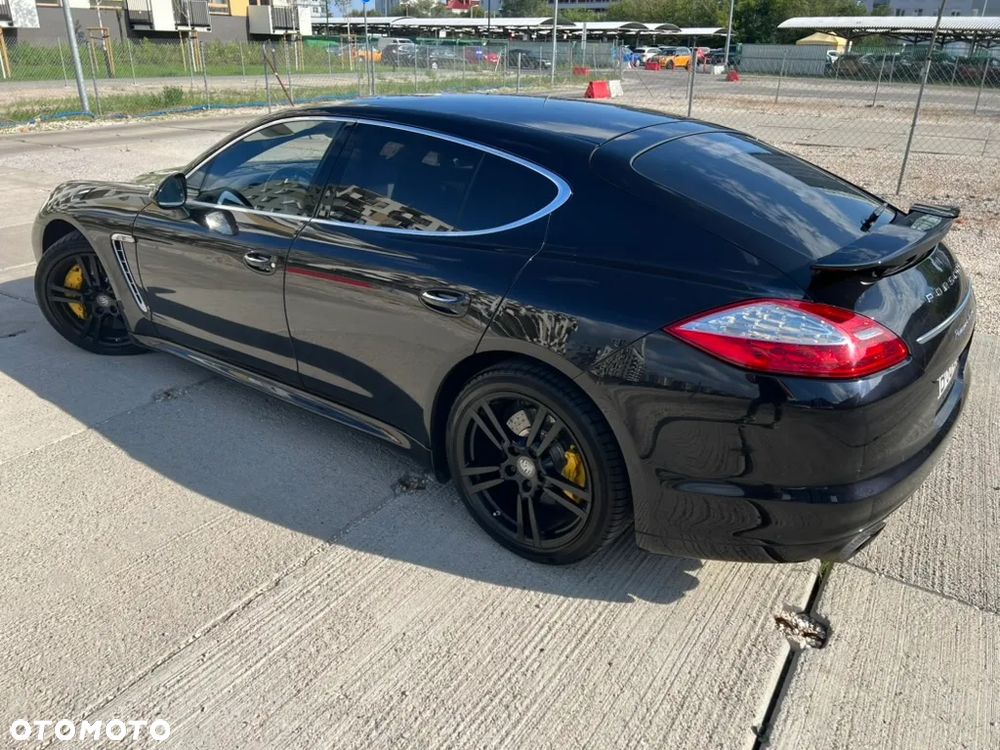 Porsche Panamera - 8