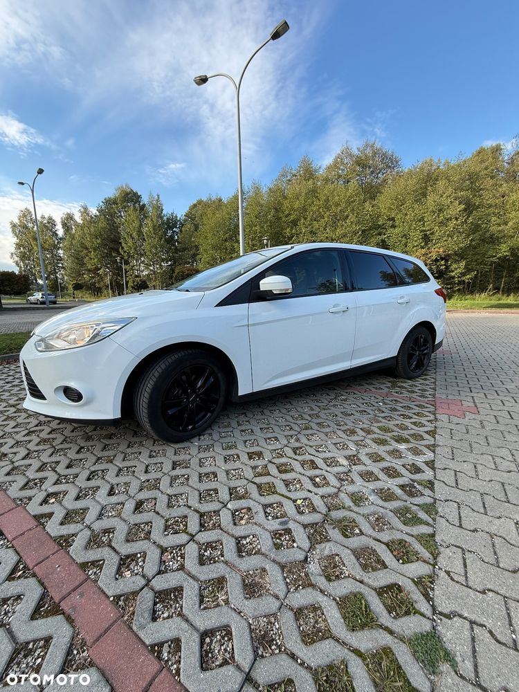 Ford Focus Turnier 1.0 EcoBoost Start-Stopp-System - 12