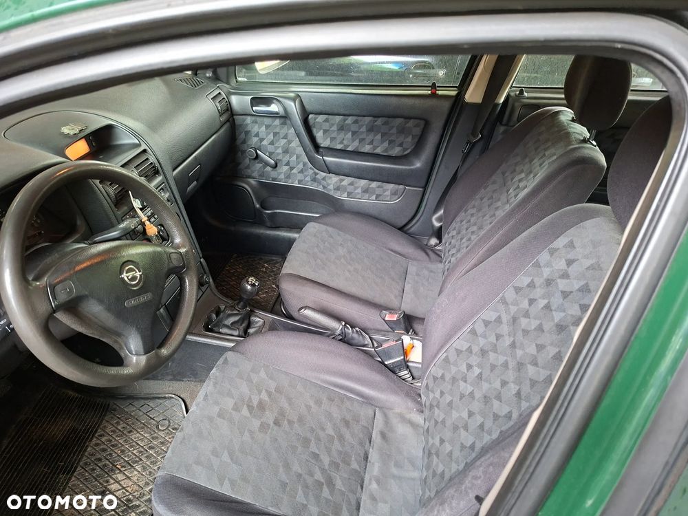 Opel Astra 1.6 - 5