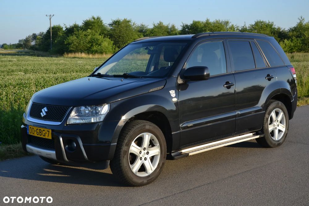 Suzuki Grand Vitara 2.0 De luxe - 8