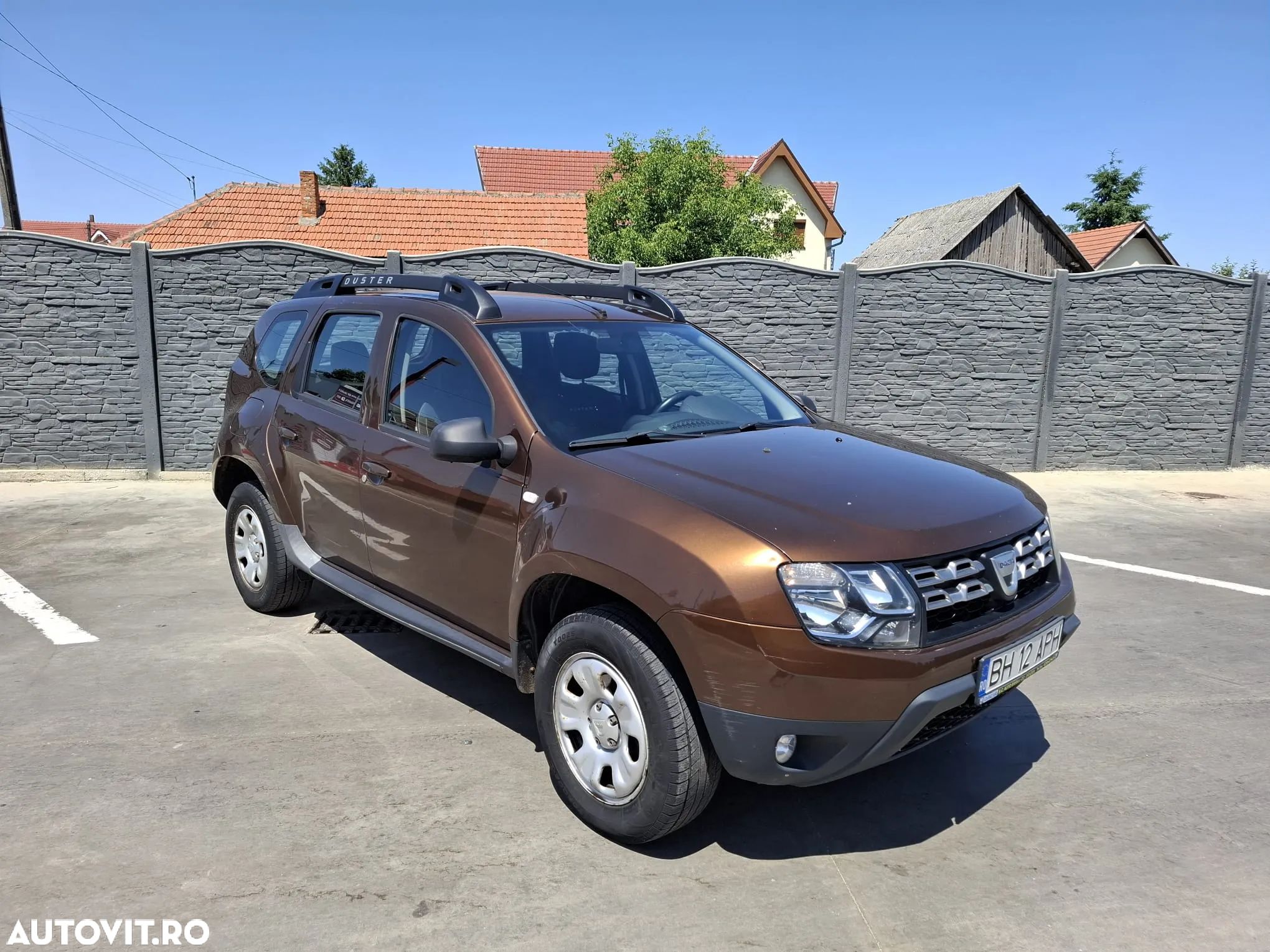 Dacia Duster 1.2 TCe 4x2 Laureate - 1