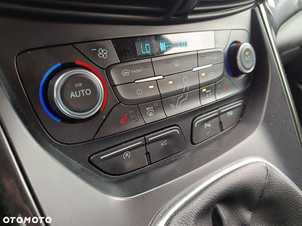 Ford Kuga - 20