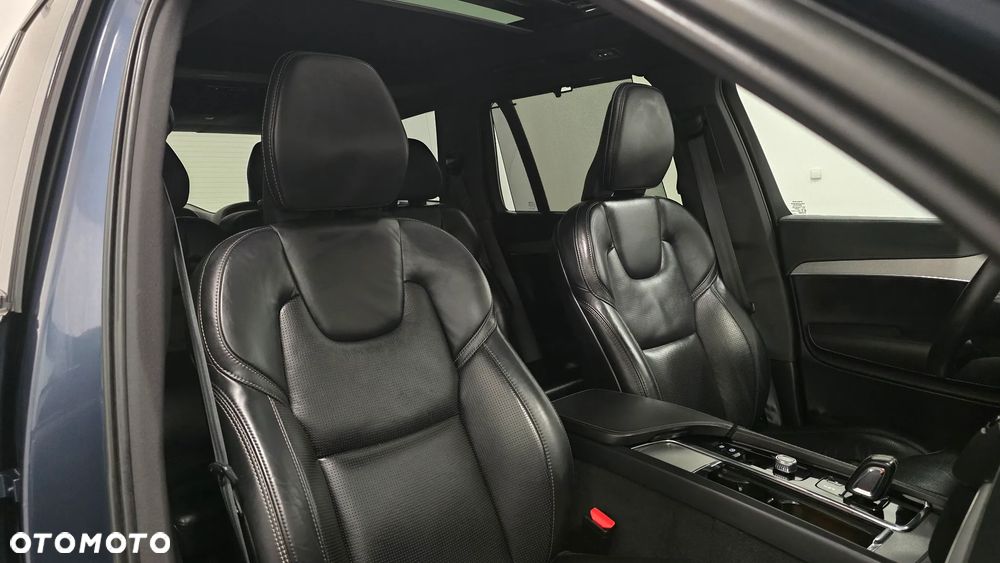 Volvo XC 90 B5 D AWD Ultimate Dark - 21