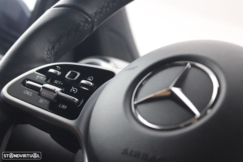 Mercedes-Benz GLB 200 d Progressive - 11