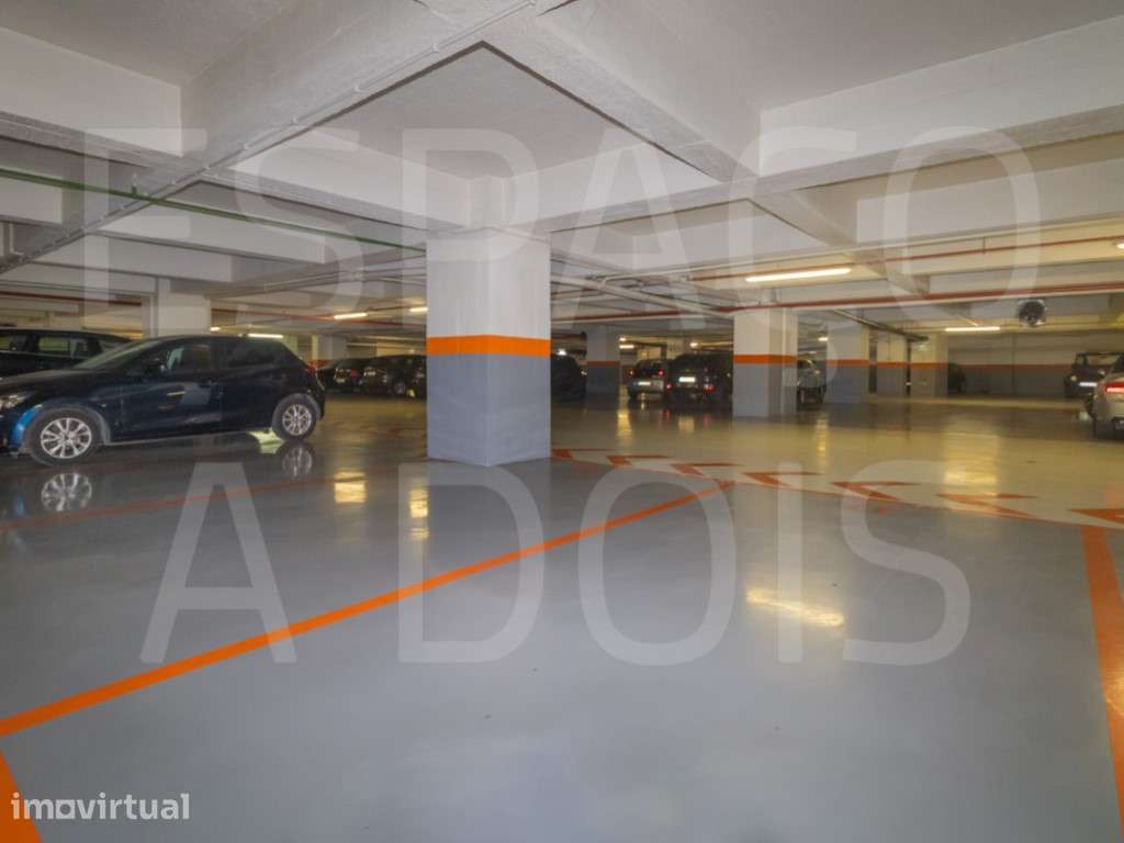 Condomínio Privado: Segurança 24h! Grande facilidade circulação/man... - Grande imagem: 2/12