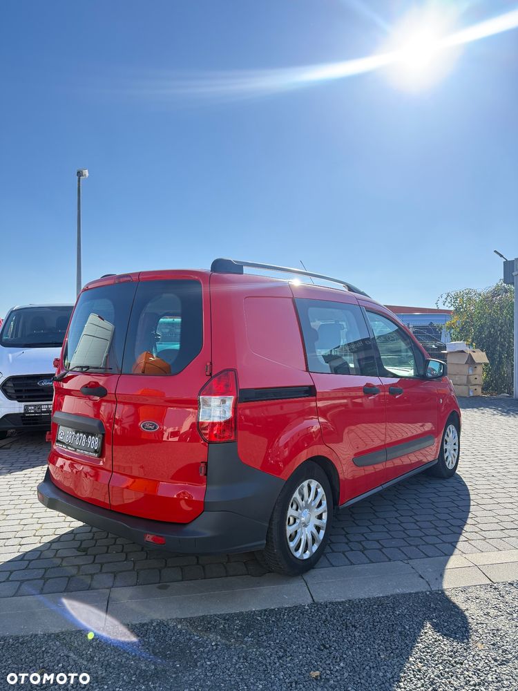 Ford Tourneo Courier - 3
