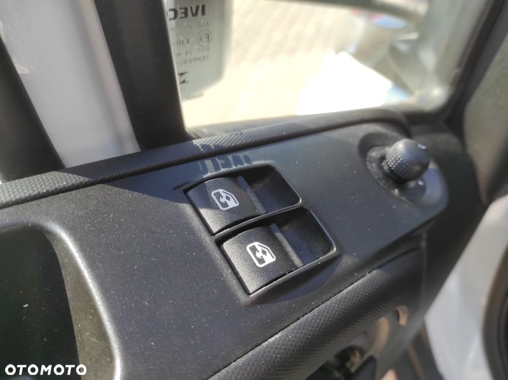 Iveco DAILY 70C18 - 12