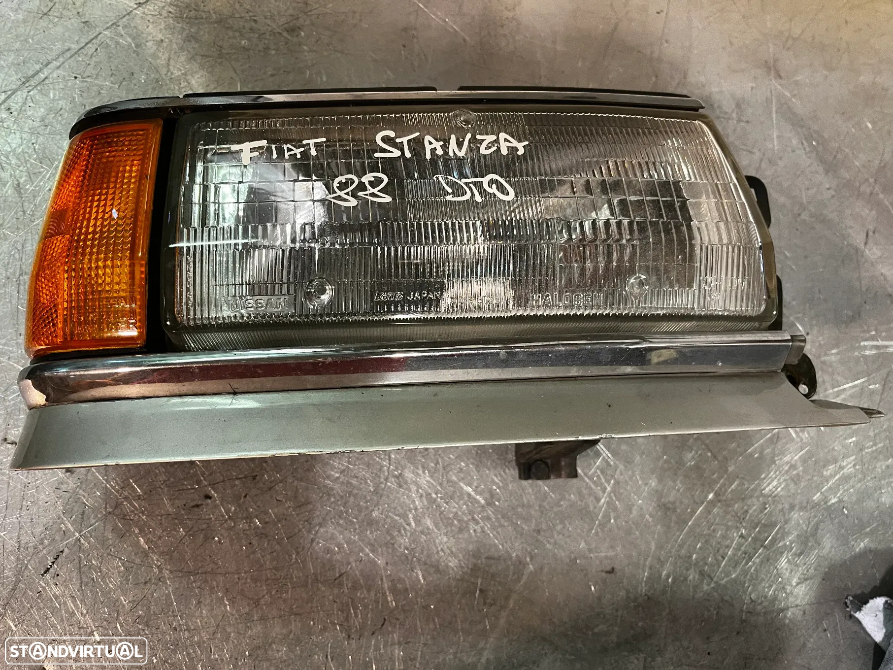 ÓTICA / FAROL NISSAN STANZA - ESQUERDO / DIREITO - 3