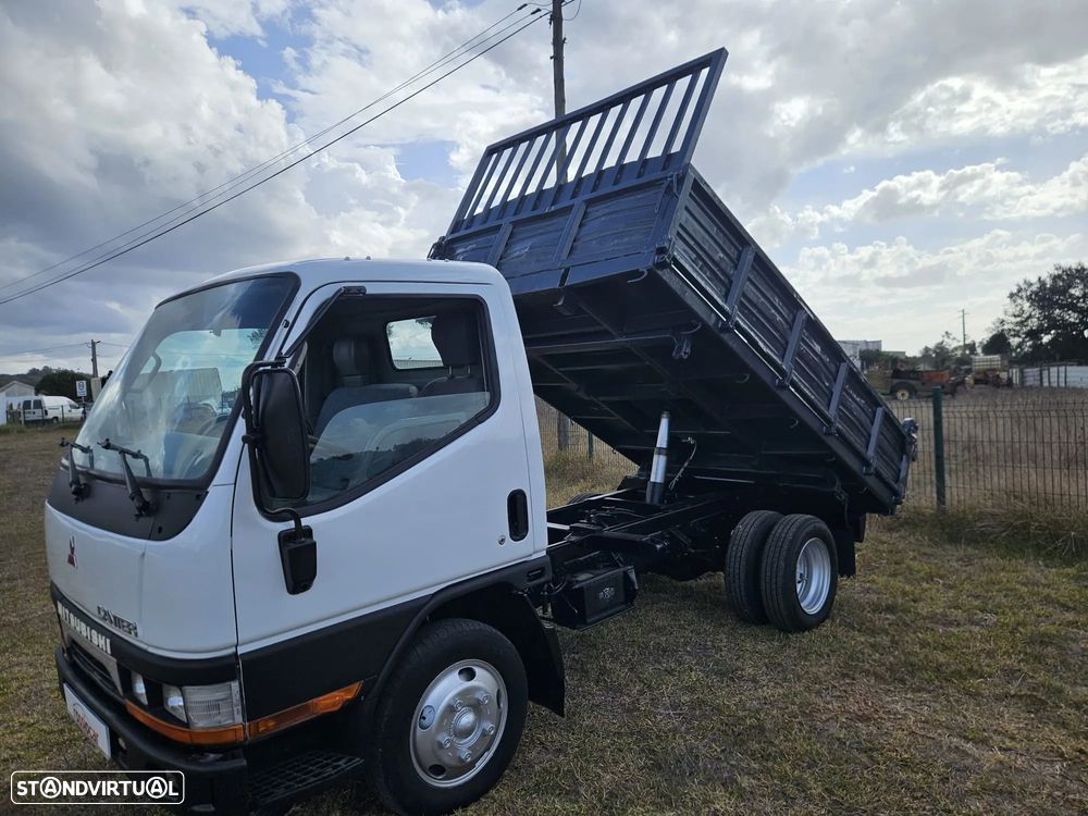 Mitsubishi Canter 2.8D Basculante 3 Lug. - 2
