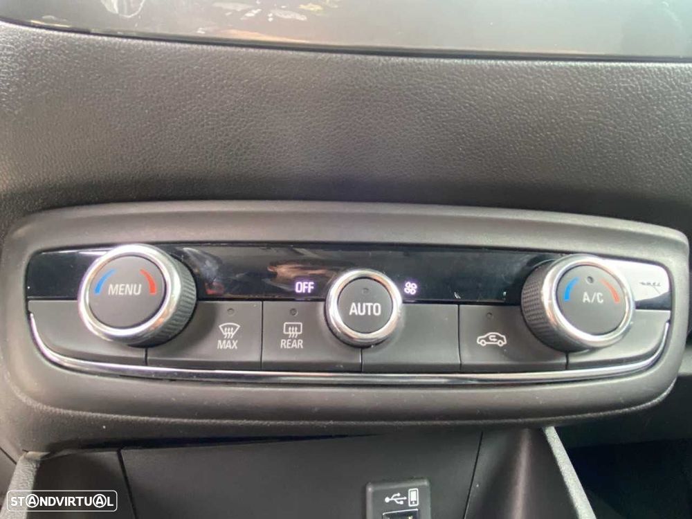 Opel Crossland 1.2 T Business Edition - 14