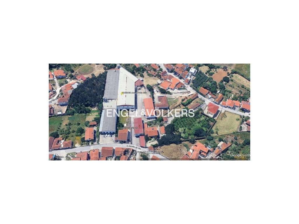 Armazém Industrial com Forte Potencial Operacional e Logístico - Grande imagem: 2/9