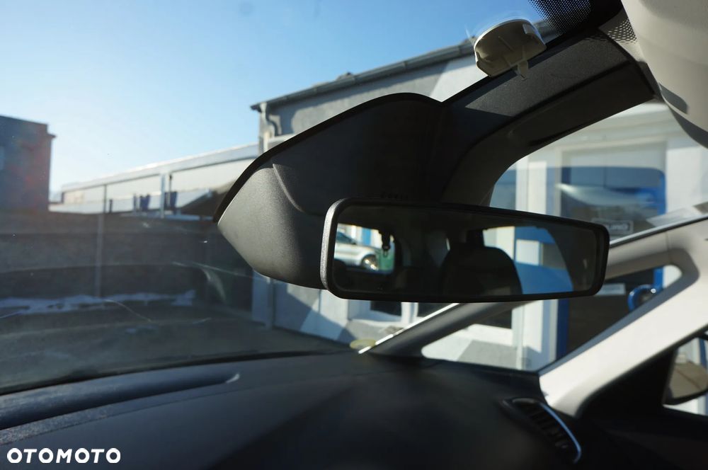 Renault Scenic ENERGY dCi 110 EXPERIENCE - 19