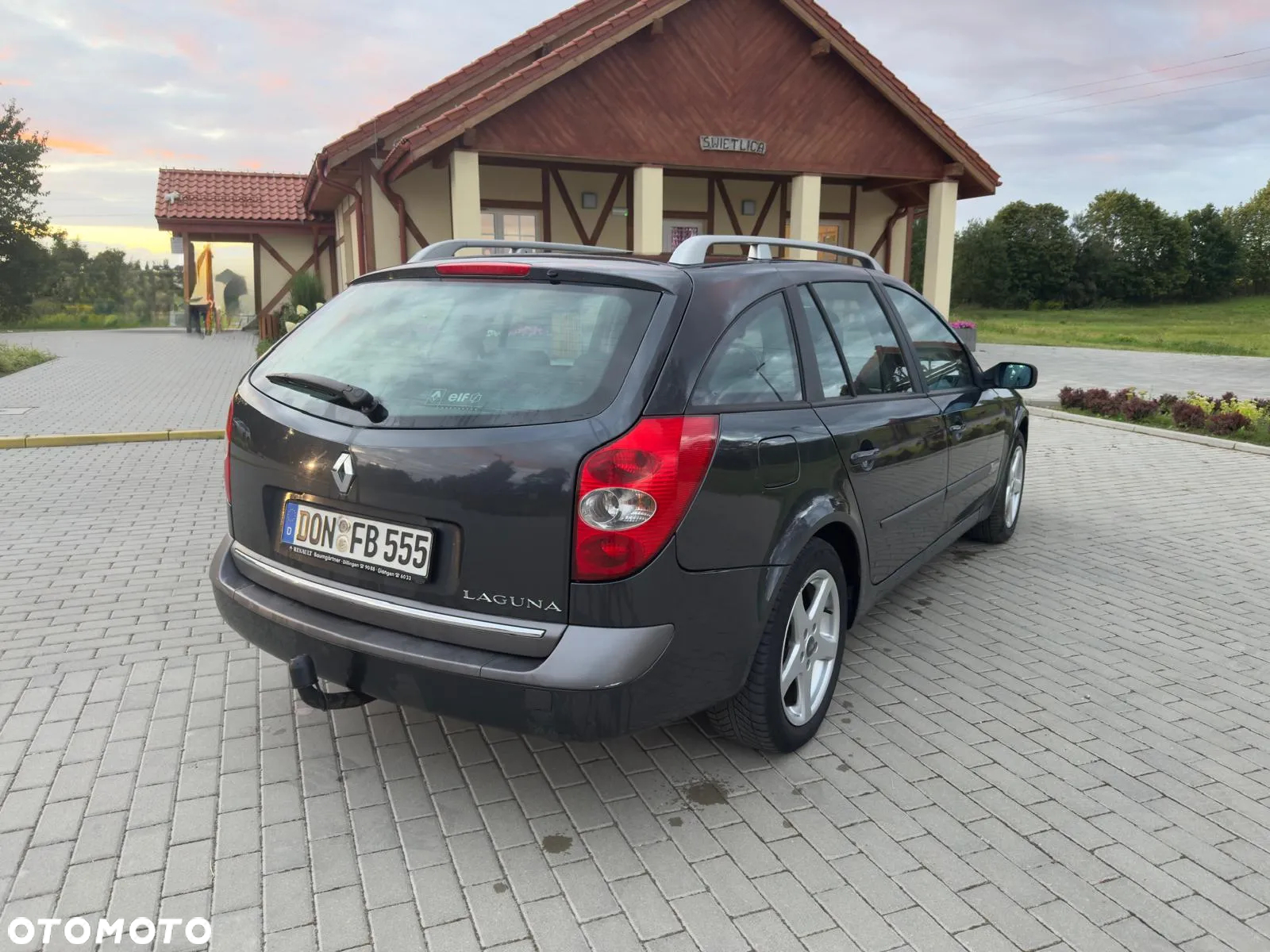 Renault Laguna 2.0 Emotion - 8