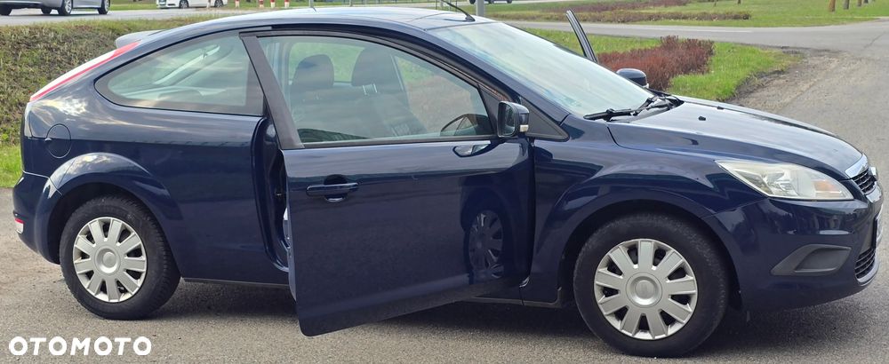 Ford Focus 1.4 16V Trend - 12