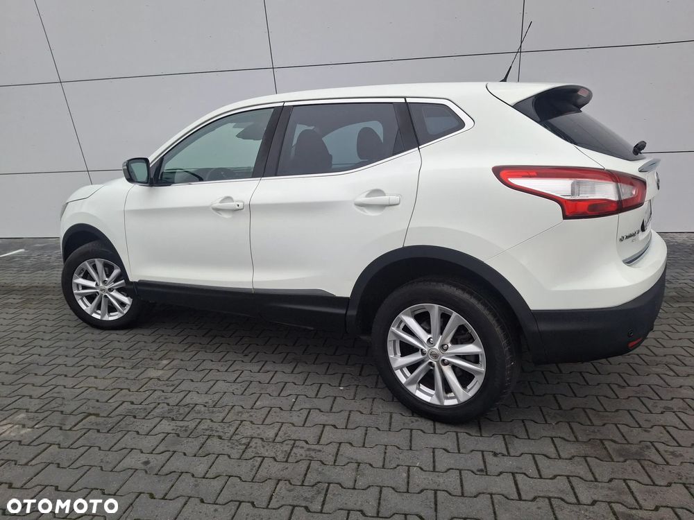 Nissan Qashqai 1.6 dCi 4 x 4 DPF Start/Stop tekna - 23