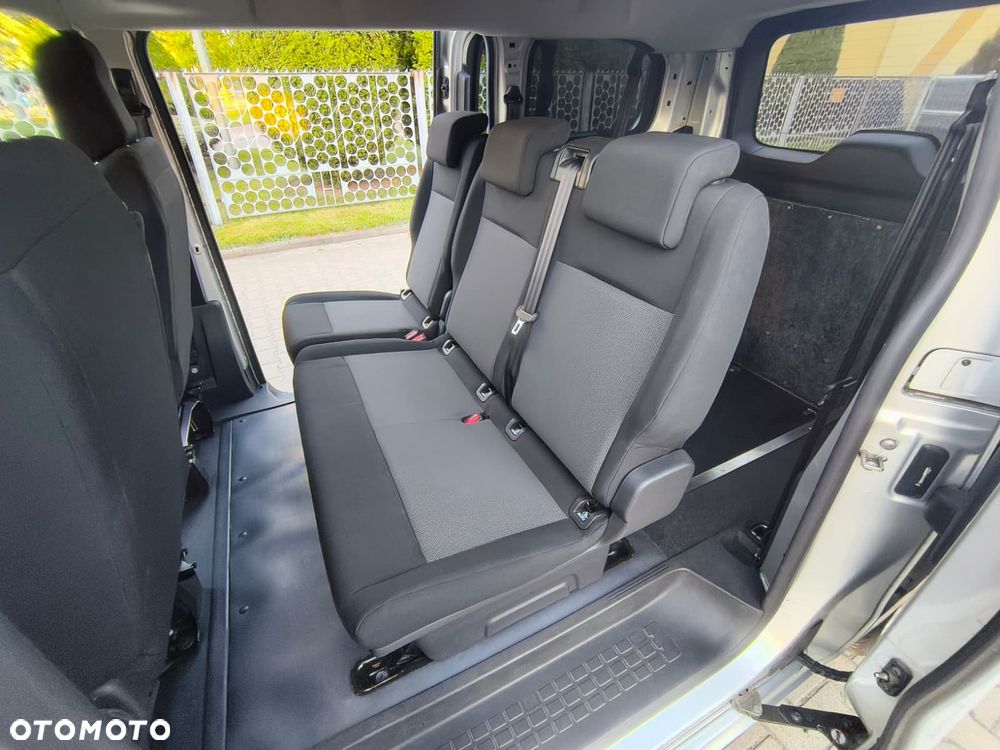 Peugeot Traveller L1 2.0 EAT6 Business - 11