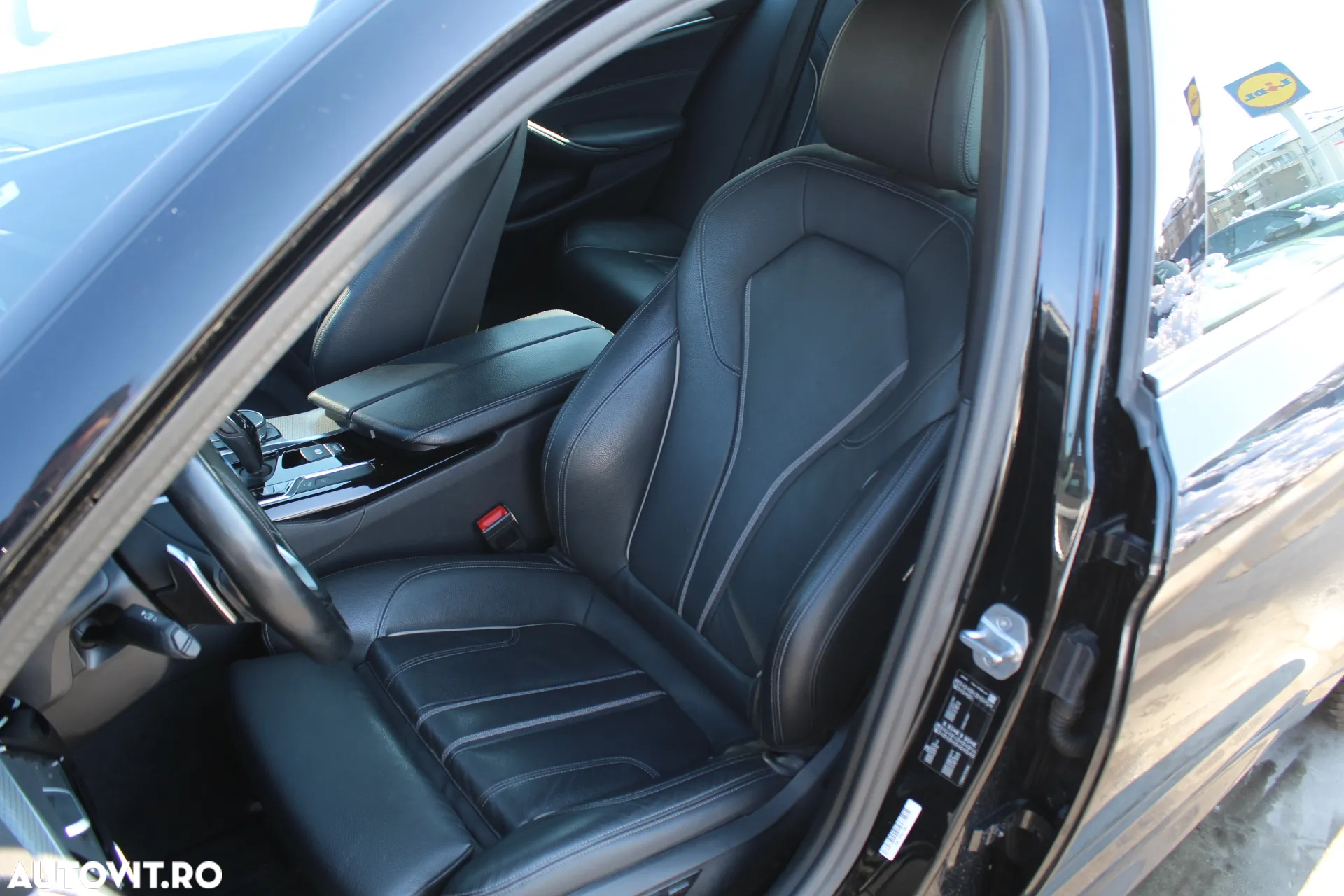 BMW Seria 5 520d Aut. M Sport Edition - 19