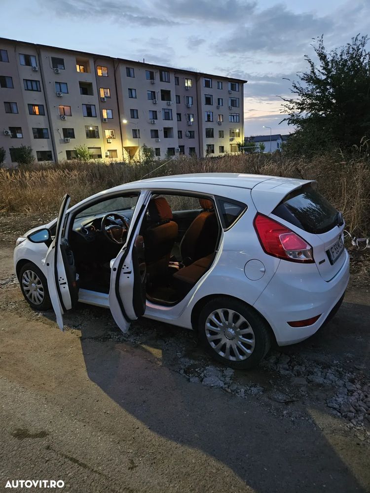 Ford Fiesta 1.0 EcoBoost Titanium - 4