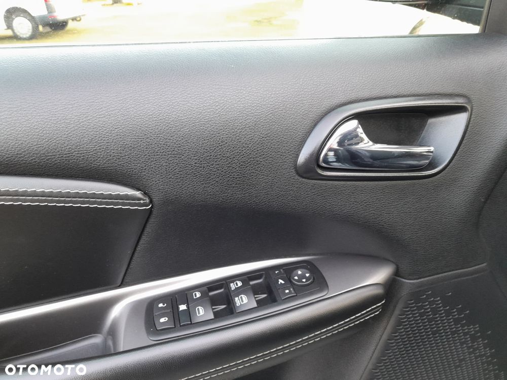 Fiat Freemont 2.0 Multijet 16V DPF Automatik Allrad Cross - 25