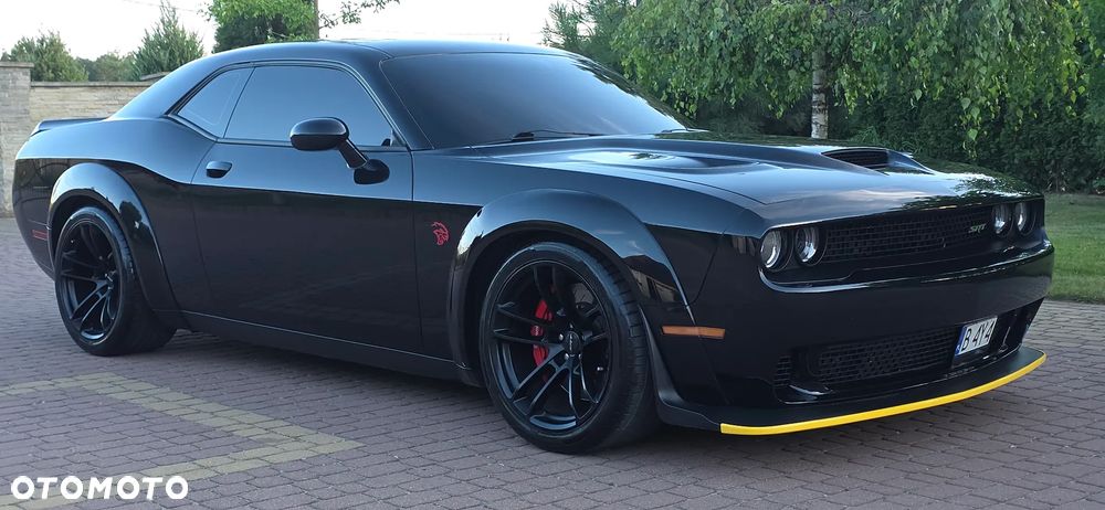 Dodge Challenger - 10