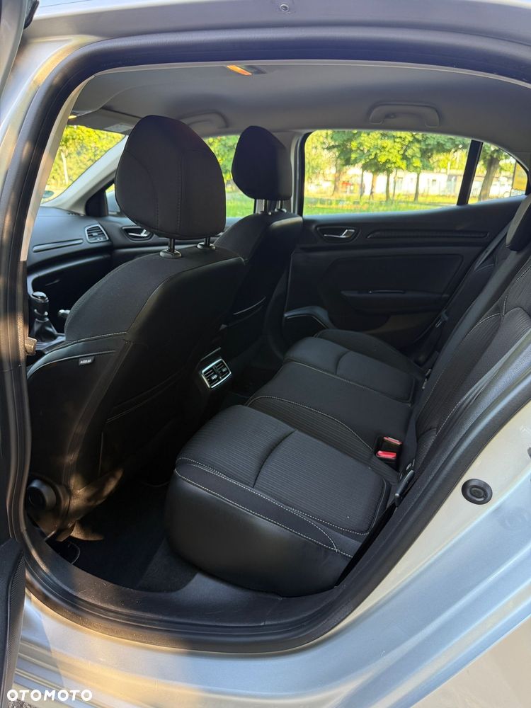 Renault Megane 1.2 Energy TCe Zen - 23