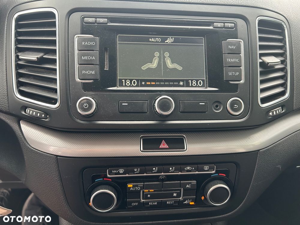 Volkswagen Sharan 2.0 TDI BlueMotion Technology Comfortline - 32