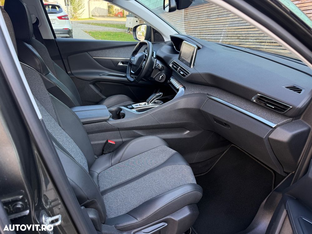Peugeot 3008 1.2 PureTech Turbo S&S EAT6 Allure - 8