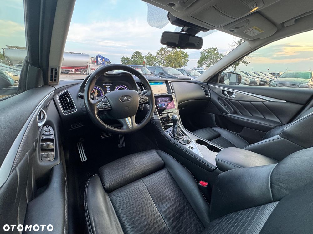 Infiniti Q50 2.0t Premium Executive - 32